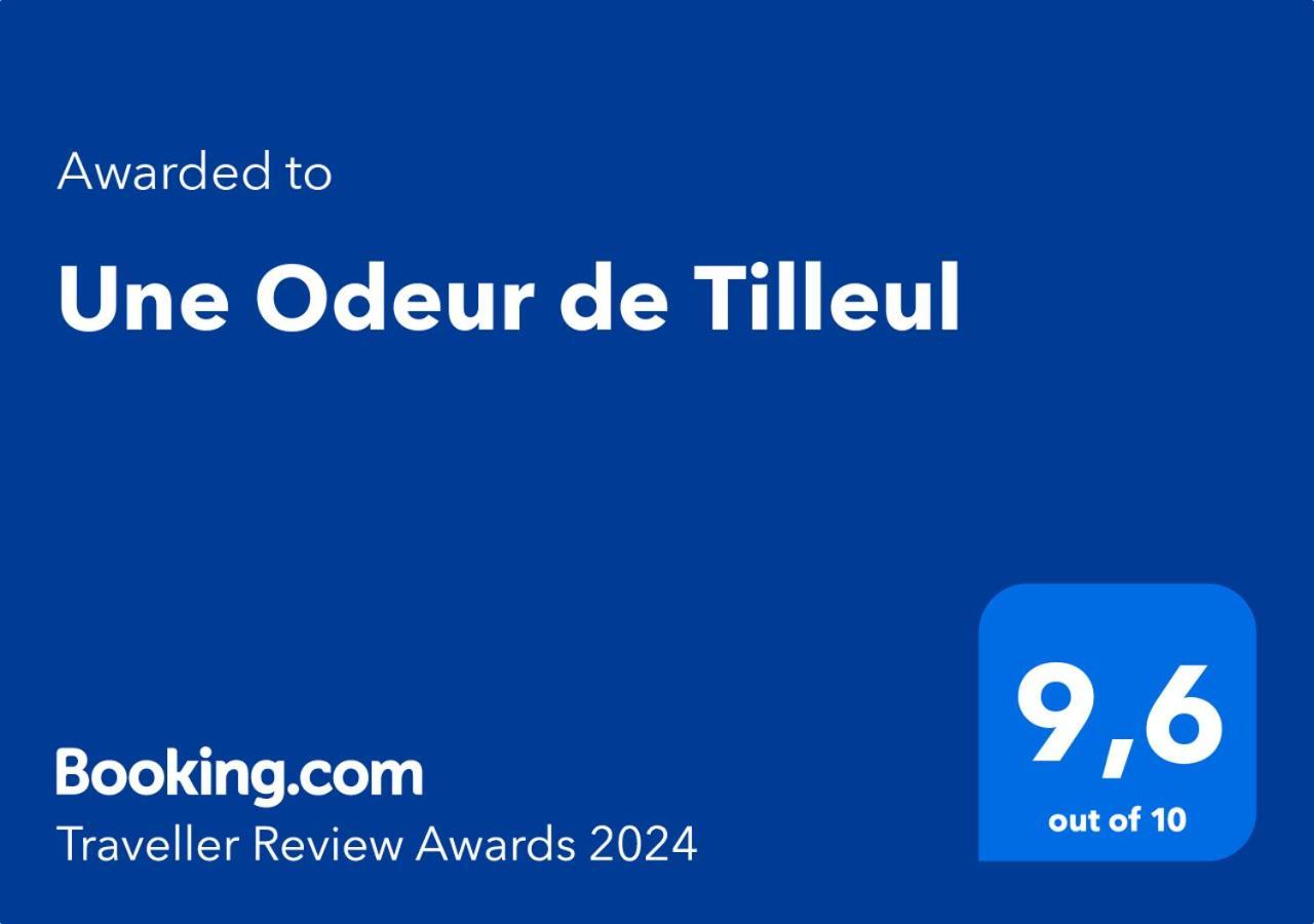 Une Odeur De Tilleul Hotel Montbrison Ngoại thất bức ảnh